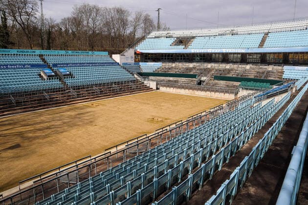 Steffi-Graf-Stadion im Wartemodus für das Rasenturnier, Premierenstart 2020 oder doch erst 2021, LTTC Rot-Weiß, Berlin, 01.04.2020,