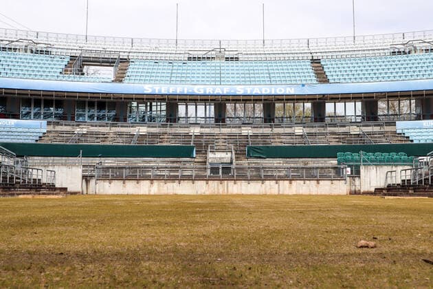 Steffi-Graf-Stadion im Wartemodus für das Rasenturnier, Premierenstart 2020 oder doch erst 2021, LTTC Rot-Weiß, Berlin, 01.04.2020,