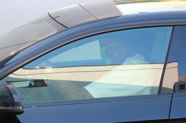 Bilder des Jahres 2020, Sport 04 April Sport Themen der Woche KW15 Jerome Boateng, im Dienstauto, auf dem Weg zum Training Fussball FC Bayern München 07.04.2020 Training *** Jerome Boateng, in the company car, on the way to training FC Bayern Munich 07 04 2020 Training