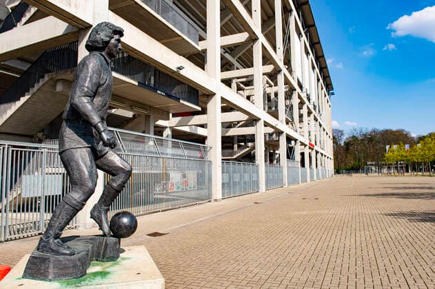 Fußball: 1. Bundesliga, Saison 2019 2020. Außenansicht vom RheinEnergieStadion vom 1.FC Köln Leere Eingänge und Kassenhäuschen, Copyright: xChristopherxNeundorfx xKirchner-Mediax