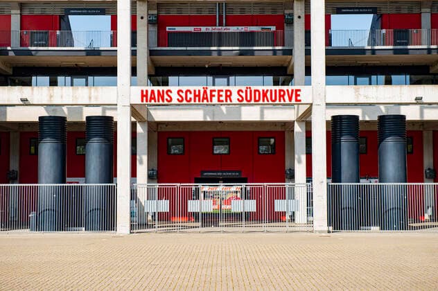 Fußball: 1. Bundesliga, Saison 2019 2020. Außenansicht vom RheinEnergieStadion vom 1.FC Köln Leere Eingänge und Kassenhäuschen, Copyright: xChristopherxNeundorfx xKirchner-Mediax