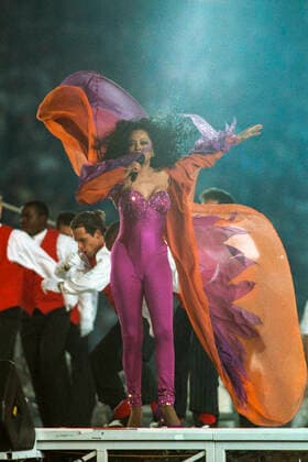 Football 1996 Super Bowl Diana Ross performing during half time at the1996 Super Bowl XXX, Dallas Cowboys vs.Pittsburgh Steelers Tempe Sun Devil Stadium AR USA Copyright: xDUOMO PCNx FO0803 960083