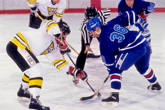 Ice hockey, Eishockey Ice Hockey face off ,model released, Symbolfoto Copyright: xPaulxJ..xSutton DUOMO PCNx IH0201 106100