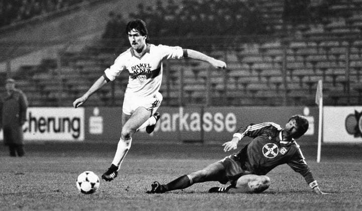 Dirk Schlegel, 60. Geburtstag am 14. Juni Fussball Bundesliga , VfB Stuttgart vs. Bayer Leverkusen , links: Dirk Schlegel ( vfB )