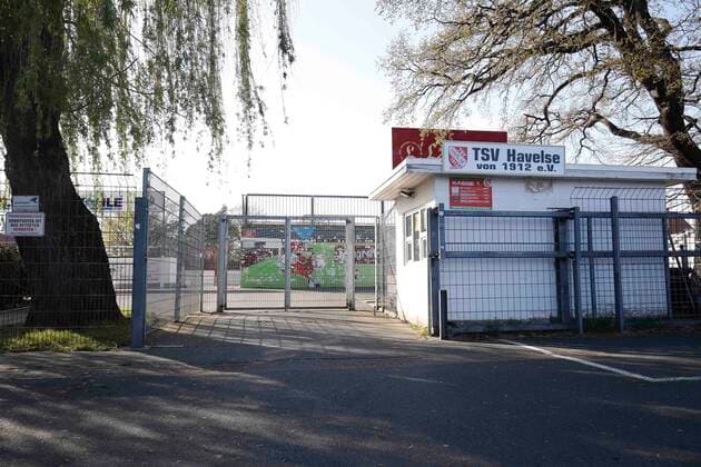 Fußball, Stadiongeschichte TSV Havelse 15.04.2020, , Hannover, Havelse, Die geschlossenen Stadion in der Regionalliga Nord von Hannover 96 II, HSC Hannover und dem TSV Havelse, im Bild TSV Havelse Geschlossene Stadien
