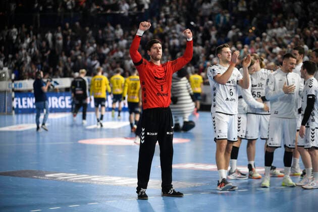 Der THW Kiel, hier mit Niklas Landin (links), ist deutscher Handball Meister. Die Spielzeit wurde aufgrund der Corona-Pandemie abgebrochen. Der Rekordmeister hat den 21. Titel quasi per homeoffice gewonnen, Handball-Bundesliga, Liqui-Moly-HBL, Männer, 27. Spieltag, THW Kiel vs Rhein-Neckar Löwen, 08.03.20 Kiel Sparkassen Arena Schleswig-Holstein Germany
