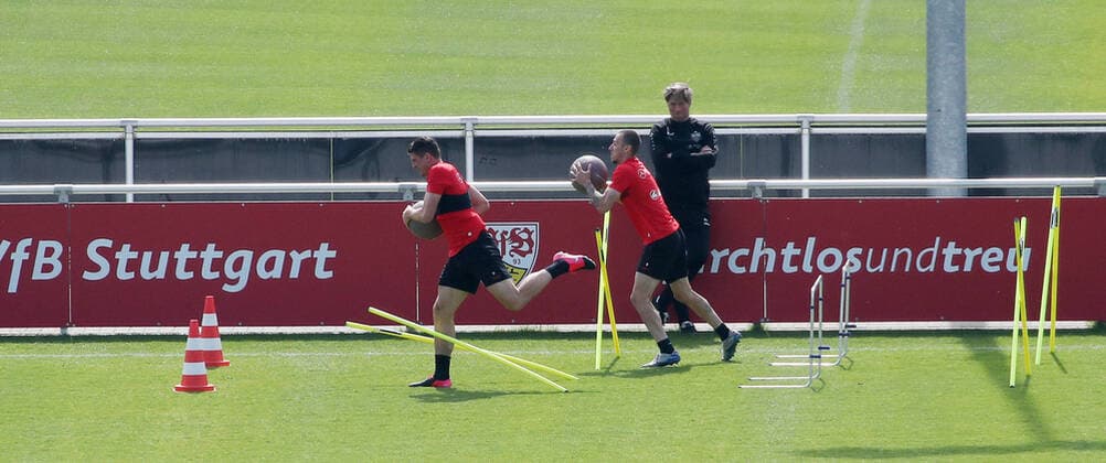 VfB Stuttgart Training Deutschland, Stuttgart, 21.04.2020, Fussball, 2. Bundesliga, Saison 2019 2020, VfB Stuttgart Training: v.l. Mario Gomez, Darko Churlinov.