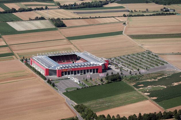 Fußball, Stadiongeschichte 1. FSV Mainz 05 Luftbild der Opel Arena, Spielstätte des FSV Mainz 05, Rheinland-Pfalz, Deutschland, xdvbx