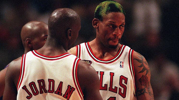 April 27, 2020, USA: Michael Jordan with Dennis Rodman during a playoff game in 1998. USA - ZUMAm67_ 20200427_zaf_m67_006 Copyright: xNuccioxDinuzzox