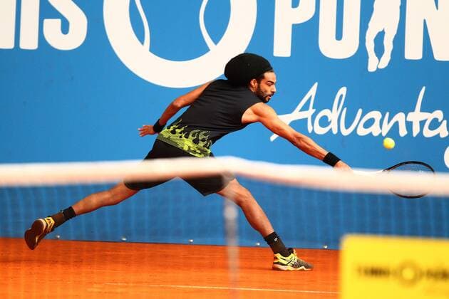 Dustin Brown bei der Tennis Exhibition Serie in Hoehr-Grenzhausen Tennis Exhibition Serie in Hoehr-Grenzhausen Tennis Exhibition Series in Hoehr-Grenzhausen Hoehr-Grenzhausen Copyright: xWeissx Eibner-Pressefotox EP_rws