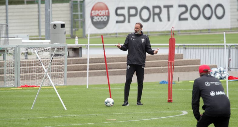 VfB Stuttgart Training Deutschland, Stuttgart, 01.05.2020, Fussball, 2. Bundesliga, Saison 2019 2020, VfB Stuttgart Training: Pellegrino Matarazzo (Trainer).