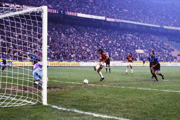 GIANLUIGI LENTINI, AC Milan, score his goal, Italian Cup, Milan vs Inter 1-2, Milano COPPA ITALIA 1994-95 MILAN-INTER 1-2