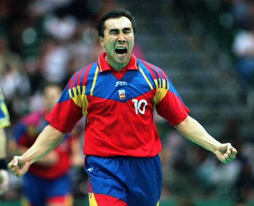 960802 Summer Olympics 1996, Handball: Talant Duyshebaev of Spain react at The Summer Olympic Games, Olympische Spiele, Olympia, OS on August 2, 1996 in Atlanta, USA. BILDBYRAN *** 960802 Summer Olympics 1996, Handball Talant Duyshebaev of Spain react at The Summer Olympic Games on August 2, 1996 in Atlanta, USA BILDBYRAN,  Copyright: LENNARTxMANSSON BB960802BB010