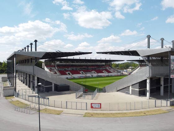 13.05.2020, Fussball GER, Regionalliga West, Saison 2019 2020, SC Rot Weiss Essen, Stadionuebersicht mit der Haupttribuene, Stadion Essen an der Hafenstrasse, Essen Nordrhein-Westfalen Deutschland