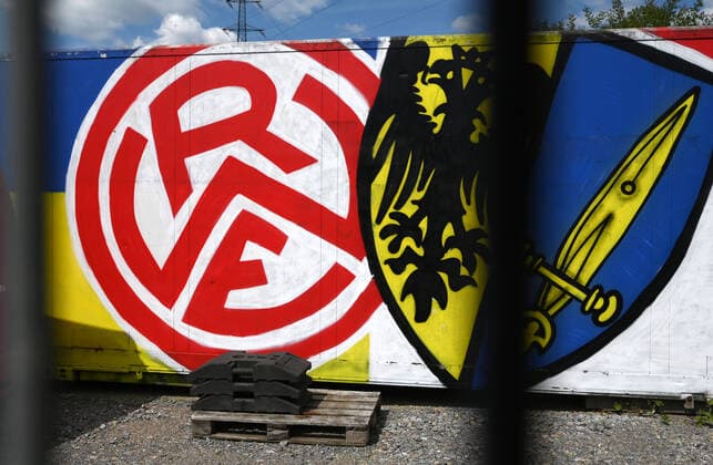 13.05.2020, Fussball GER, Regionalliga West, Saison 2019 2020, SC Rot Weiss Essen, Stadion Essen an der Hafenstrasse, Graffiti der Ultras mit Vereinsemblem, Essen Nordrhein-Westfalen Deutschland