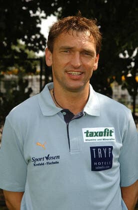 Regionalliga Nord, Saison 2003 2004, Fototermin KFC Uerdingen, 09.07. 2003 -- Claus Dieter Wollitz ( Trainer KFC Uerdingen ) Portrait