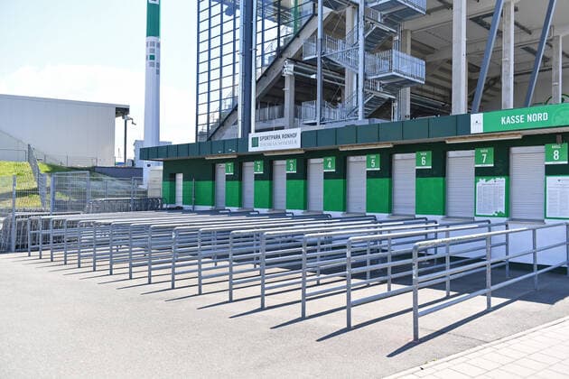 Fussball geschlossene Kassenhaeuschen, Sportpark Ronhof Fuerth, 17.05.2020, Fussball 2. Bundesliga, SpVgg Greuther Fuerth - Hamburger SV Fuerth