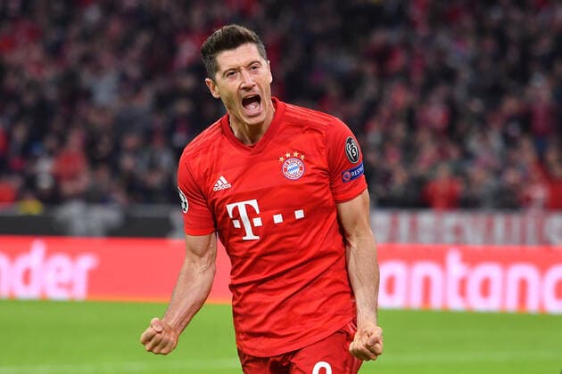Vorschau Borussia Dortmund-FC Bayern Muenchen am 26.05.2020. Archivfoto; Torjubel Robert LEWANDOWSKI (Bayern Muenchen) nach Tor zum 2-0, Jubel,Freude,Begeisterung, Aktion,Einzelbild,angeschnittenes Einzelmotiv,Halbfigur,halbe Figur. FC Bayern Muenchen-Roter Stern Belgrad 3-0, Fussball Champions League,Gruppe B, Gruppenphase,1.Spieltag, am 18.09.2019. A L L I A N Z A R E N A. DFL REGULATIONS PROHIBIT ANY USE OF PHOTOGRAPHS AS IMAGE SEQUENCES AND OR QUASI-VIDEO. Â