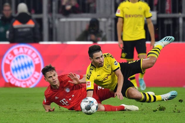 Vorschau Borussia Dortmund-FC Bayern Muenchen am 26.05.2020. Archivfoto; Joshua KIMMICH (Bayern Muenchen), Aktion,Zweikampf gegen Raphael Guerreiro (Borussia Dortmund). Fussball 1. Bundesliga,11.Spieltag,Spieltag11, FC Bayern Muenchen M) - Borussia Dortmund (DO) 4-0, am 09.11.2019 in Muenchen A L L I A N Z A R E N A, DFL REGULATIONS PROHIBIT ANY USE OF PHOTOGRAPHS AS IMAGE SEQUENCES AND OR QUASI-VIDEO. Â