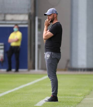 Wolfsburg vs Köln, BL Frauen Wolfsburg, Deutschland, 29.05.2020, FUßBALL - VfL Wolfsburg vs 1. FC Köln, Flyeralarm Frauen Bundesliga, Saison 2019 20. Cheftrainer Stephan Lerch (VfL Wolfsburg) Wolfsburg