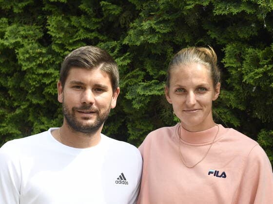 Coach Daniel Dani Vallverdu and Czech tennis player Karolina Pliskova, right pose for photographer in Prague, Czech Republic, June 4, 2020. (CTKxPhoto MichalxKrumphanzl) CTKPhotoP202006040648501 _DSC0907