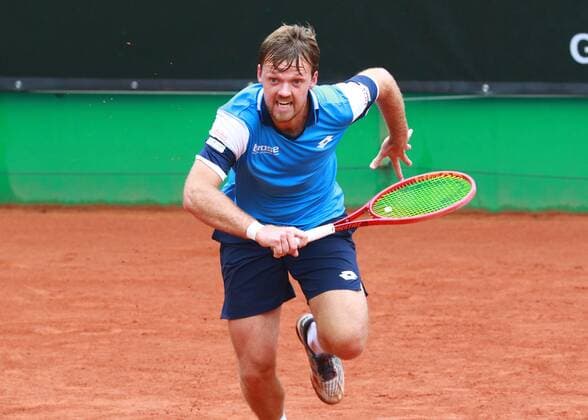 Kevin Krawietz läuft ans Netz Tennis München Großhesselohe Tannenhof Resort German Men’s Series 09.06.2020