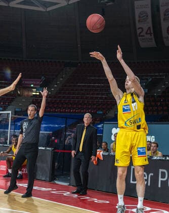 Basketball easyCredit BBL Final-Turnier Basketball München 09.06.2020 Saison 2019 2020 easyCredit BBL Final-Turnier 2020 Vorrunde Gruppe B Spieltag 2 MHP Riesen Ludwigsburg - Fraport Skyliner Jacob Patrick (Ludwigsburg (Nr. 17) München Audi-Dome Deutschland