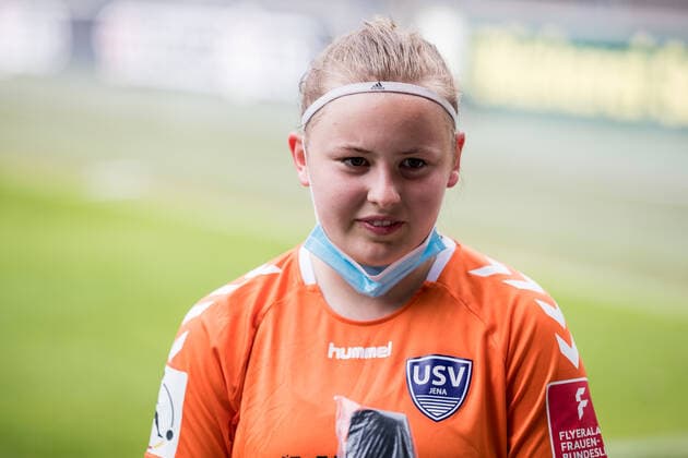 FLYERALARM Frauen Fussball Bundesliga; 1. FC Koeln - FF USV Jena; 10.06.2020 Vanessa Fudalla ( 8, FF USV Jena) FLYERALARM Frauen Fussball Bundesliga, 1. FC Koeln - FF USV Jena, Koeln, Franz-Kremer-Stadion DFL REGULATIONS PROHIBIT ANY USE OF PHOTOGRAPHS AS IMAGE SEQUENCES AND OR QUASI-VIDEO. Copyright: xBEAUTIFULxSPORTS Wunderlx