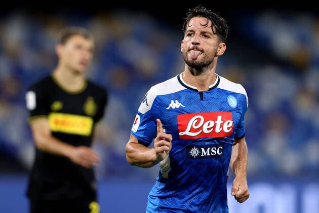 Sport Themen der Woche KW24 Sport Bilder des Tages Dries Mertens of SSC Napoli celebrates after scoring the goal of 1-1 during the second leg of Italy Cup semifinal between SSC Napoli and FC Internazionale at San Paolo Stadium in Naples ( Italy ), June 13th, 2020. With this goal, the 122th, Dries Mertens became the best scorer in his club history. Photo Stringer CP Insidefoto cesarexpurini