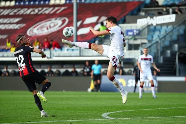 Bilder des Jahres 2020, Sport 06 Juni Sport Themen der Woche KW25 Sport Bilder des Tages Georg Margreitter (Nuernberg) kommt vor Stefan Aigner (Wiesbaden) an den Ball SV Wehen Wiesbaden vs 1. FC Nuernberg, Fussball, 2. Liga, 16.06.2020 DFL REGULATIONS PROHIBIT ANY USE OF PHOTOGRAPHS AS IMAGE SEQUENCES AND OR QUASI-VIDEO SV Wehen Wiesbaden vs 1. FC Nuernberg, Fussball, 2. Liga, 16.06.2020 Wiesbaden *** Georg Margreitter Nuernberg comes before Stefan Aigner Wiesbaden to the ball SV Wehen Wiesbaden vs 1 FC Nuernberg, Football, 2 League, 16 06 2020 DFL REGULATIONS PROHIBIT ANY USE OF PHOTOGRAPHS AS IMAGE SEQUENCES AND OR QUASI VIDEO SV Wehen Wiesbaden vs 1 FC Nuernberg, Football, 2 League, 16 06 2020 Wiesbaden Copyright: xWeissx Eibner-Pressefotox EP_rws