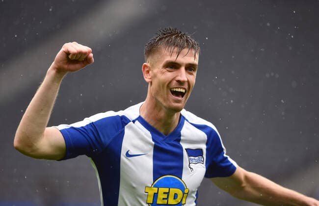 Bilder des Jahres 2020, Sport 06 Juni Sport Themen der Woche KW25 Krzysztof Piatek (Hertha BSC), jubelt nach dem 2:0 Hertha BSC Berlin - Bayer 04 Leverkusen 1. Bundesliga 2019 2020, 1. BL, 1. Bundesliga, DFL, Fußball, Fussball, soccer, Herren, Männer, Maenner, Deutschland, Germany Berlin, 20.6.2020, Olympiastadion *** Krzysztof Piatek Hertha BSC , cheers after the 2 0 Hertha BSC Berlin Bayer 04 Leverkusen 1 Bundesliga 2019 2020, 1 BL, 1 Bundesliga, DFL, Fußball, Fussball, soccer, men, men, men, Germany, Germany Berlin, 20 6 2020, Olympiastadion