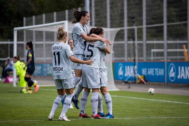 FLYERALARM Frauen Fussball Bundesliga; Bayer 04 Leverkusen - 1. FC Koeln; 21.06.2020 Ivana Rudelic ( 25, Bayer 04 Leverkusen) trifft zum 2:0 - Jubel bei Bayer 04 Leverkusen FLYERALARM Frauen Fussball Bundesliga, Bayer 04 Leverkusen - 1. FC Koeln, Leverkusen, Jugendfußball-Zentrum Kurtekotten DFL REGULATIONS PROHIBIT ANY USE OF PHOTOGRAPHS AS IMAGE SEQUENCES AND OR QUASI-VIDEO. Copyright: xBEAUTIFULxSPORTS Wunderlx