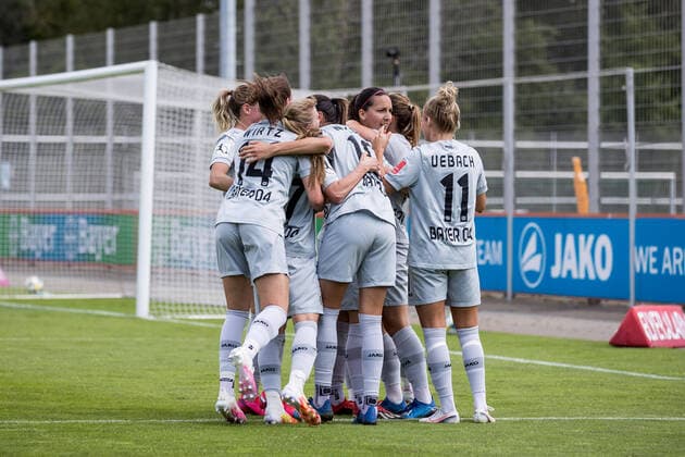FLYERALARM Frauen Fussball Bundesliga; Bayer 04 Leverkusen - 1. FC Koeln; 21.06.2020 Ivana Rudelic ( 25, Bayer 04 Leverkusen) trifft zum 2:0 - Jubel bei Bayer 04 Leverkusen FLYERALARM Frauen Fussball Bundesliga, Bayer 04 Leverkusen - 1. FC Koeln, Leverkusen, Jugendfußball-Zentrum Kurtekotten DFL REGULATIONS PROHIBIT ANY USE OF PHOTOGRAPHS AS IMAGE SEQUENCES AND OR QUASI-VIDEO. Copyright: xBEAUTIFULxSPORTS Wunderlx