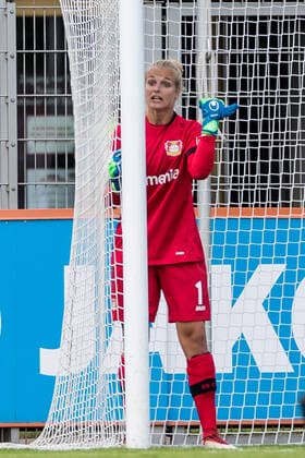 FLYERALARM Frauen Fussball Bundesliga; Bayer 04 Leverkusen - 1. FC Koeln; 21.06.2020 Anna Klink ( 1, Bayer 04 Leverkusen) FLYERALARM Frauen Fussball Bundesliga, Bayer 04 Leverkusen - 1. FC Koeln, Leverkusen, Jugendfußball-Zentrum Kurtekotten DFL REGULATIONS PROHIBIT ANY USE OF PHOTOGRAPHS AS IMAGE SEQUENCES AND OR QUASI-VIDEO. Copyright: xBEAUTIFULxSPORTS Wunderlx