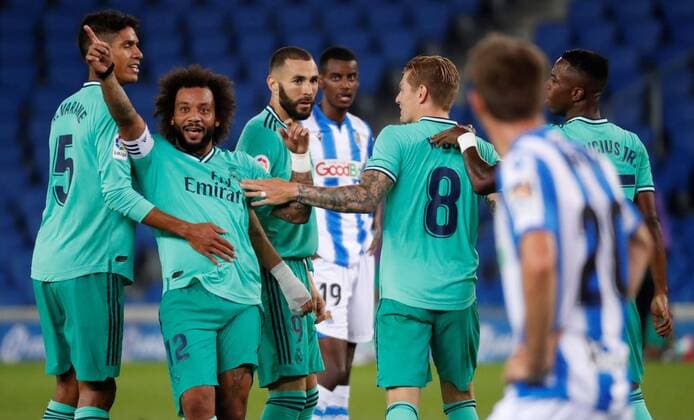 Bilder des Jahres 2020, Sport 06 Juni Sport Themen der Woche KW25 Sport Bilder des Tages Real Madrid players celebrate the second goal during a Spanish LaLiga soccer match between Real Sociedad and Real Madrid played at Real Arena stadium in San Sebastian, Basque Country, Spain, 21 June 2020. REAL SOCIEDAD - REAL MADRID !ACHTUNG: NUR REDAKTIONELLE NUTZUNG!  Copyright: xJuanxHerrerox GRAF4885 20200622-637283827201825675