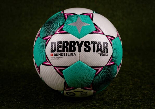 Düsseldorf, 26.06.2020 Der Bundesliga Ball Derbystar Bundesliga Brillant APS V20 2020 21 Spielball