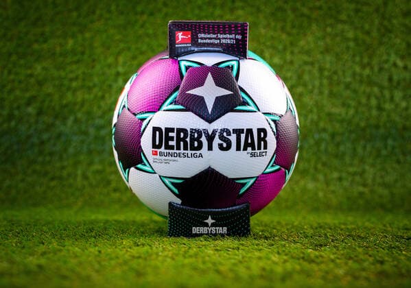 Sport Bilder des Tages Düsseldorf, 26.06.2020 Der Bundesliga Ball Derbystar Bundesliga Brillant APS V20 2020 21 Spielball