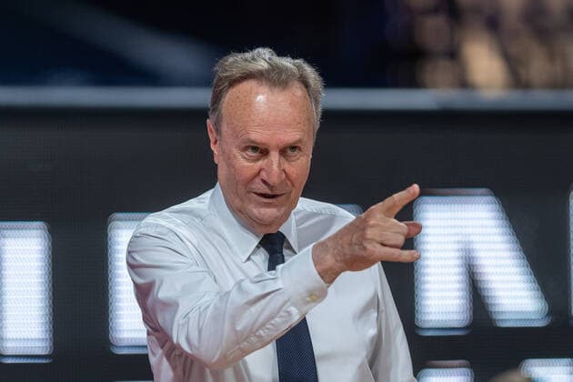 Basketball easyCredit BBL Final-Turnier Basketball München 28.06.2020 Saison 2019 2020 easyCredit BBL Final-Turnier 2020 Finale Spiel 2 Alba Berlin - MHP Riesen Ludwigsburg Aito Garcia Reneses (Alba Berlin, Trainer) nur redaktionelle Verwendung - kommerzielle Verwendung Nutzung nur nach Absprache mit dem Fotografen München Deutschland