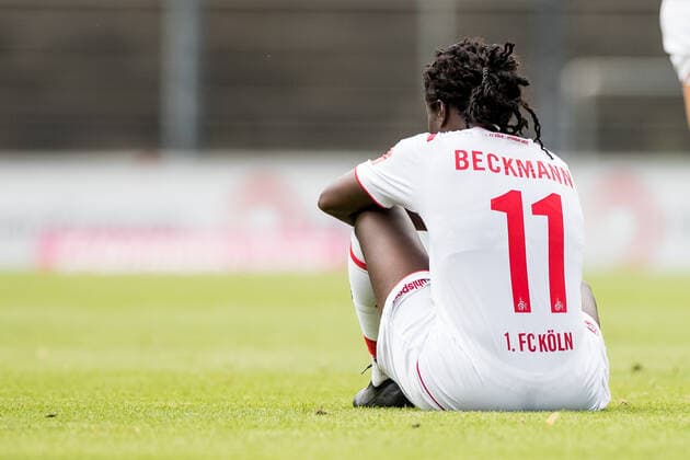 FLYERALARM Frauen Fussball Bundesliga; 1. FC Koeln - SC Sand; 28.06.2020 Trotz Sieg gegen den SC Sand kann der Abstieg nicht verhindert werden - Trauer beim 1. FC Koeln: Eunice Beckmann ( 11, 1. FC Koeln) FLYERALARM Frauen Fussball Bundesliga, 1. FC Koeln - SC Sand, Koeln, Franz-Kremer-Stadion DFL REGULATIONS PROHIBIT ANY USE OF PHOTOGRAPHS AS IMAGE SEQUENCES AND OR QUASI-VIDEO. Copyright: xBEAUTIFULxSPORTS Wunderlx