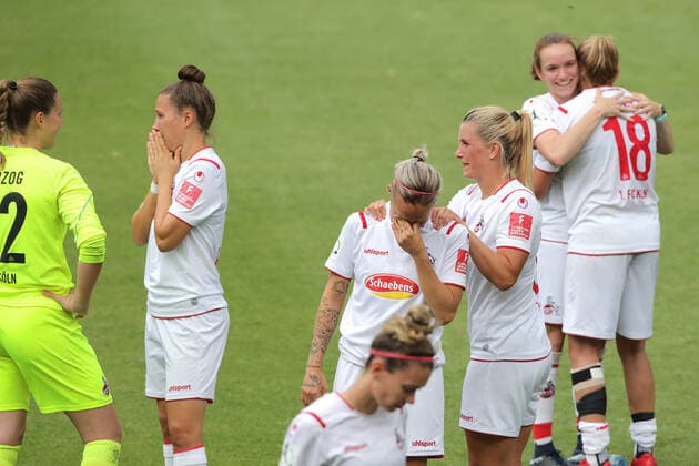 1.FC Köln vs. SC Sand Fussball 1. Bundesliga Frauen Enttäuschung bei den FC Frauen nach dem Abstieg aus der 1. Liga 28.06.2020