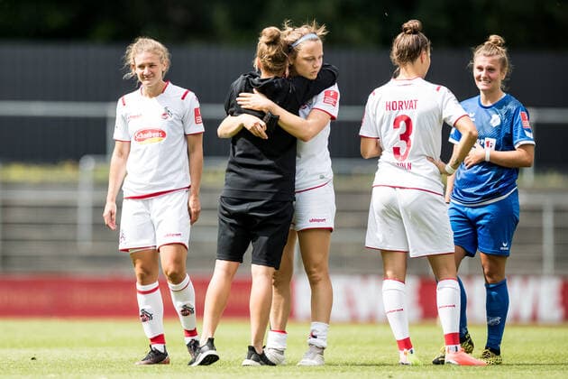 FLYERALARM Frauen Fussball Bundesliga; 1. FC Koeln - SC Sand; 28.06.2020 Trotz Sieg gegen den SC Sand kann der Abstieg nicht verhindert werden - Trauer beim 1. FC Koeln: Sonja Giraud ( 25, 1. FC Koeln), Sabrina Horvat ( 3, 1. FC Koeln) FLYERALARM Frauen Fussball Bundesliga, 1. FC Koeln - SC Sand, Koeln, Franz-Kremer-Stadion DFL REGULATIONS PROHIBIT ANY USE OF PHOTOGRAPHS AS IMAGE SEQUENCES AND OR QUASI-VIDEO. Copyright: xBEAUTIFULxSPORTS Wunderlx