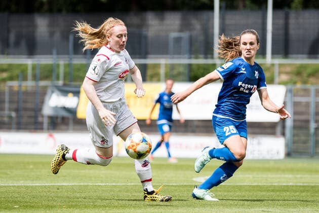 FLYERALARM Frauen Fussball Bundesliga; 1. FC Koeln - SC Sand; 28.06.2020 Amber Barrett ( 22, 1. FC Koeln), Michaela Brandenburg ( 25, SC Sand 1946) FLYERALARM Frauen Fussball Bundesliga, 1. FC Koeln - SC Sand, Koeln, Franz-Kremer-Stadion DFL REGULATIONS PROHIBIT ANY USE OF PHOTOGRAPHS AS IMAGE SEQUENCES AND OR QUASI-VIDEO. Copyright: xBEAUTIFULxSPORTS Wunderlx