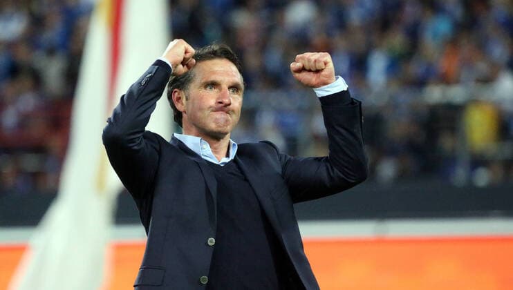 Karlsruher SC Deutschland, Karlsruhe, 02.06.2015, Fussball, Bundesliga, Saison 2014 2015, Relegation Rückspiel, Karlsruher SC - Hamburger SV (1:2 n.V.): Bruno Labbadia (Trainer HSV).