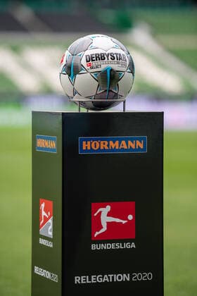 SV Werder Bremen vs 1.FC Heidenheim - Relegation 01 - 02.07.2020 Spielball, Relegation 2020, GER, Werder Bremen vs. FC Heidenheim, Fussball, Bundesliga Religation, 2019 2020, 02.07.2020, DFB DFL regulations prohibit any use of photographs as image sequences and or quasi-video., Foto: EIBNER Sascha Walther Pool gumzmedia nordphoto Bremen Weser-Stadion Hansestadt Bremen Deutschland