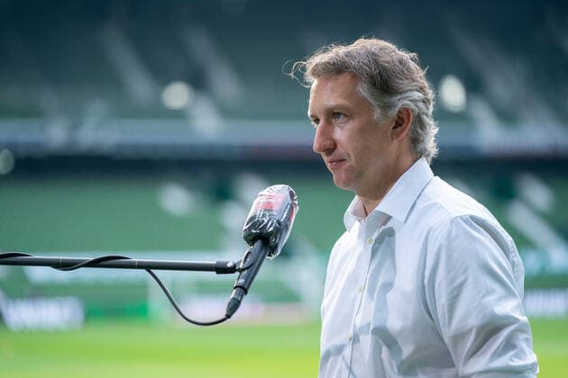 SV Werder Bremen vs 1.FC Heidenheim - Relegation 01 - 02.07.2020 Frank Baumann (Geschäftsführer Fußball Werder Bremen) nphgm001: Fussball: 1. Bundesliga: Saison 19 20: Relegation 01; SV Werder Bremen vs 1.FC Heidenheim - 02.07.2020 Foto: gumzmedia nordphoto POOL DFL regulations prohibit any use of photographs as image sequences and or quasi-video. EDITORIAL USE ONLY National and international News-Agencies OUT. Bremen wohninvest Weserstadion Bremen DEUTSCHLAND
