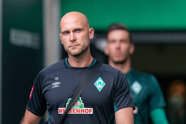 SV Werder Bremen vs 1.FC Heidenheim - Relegation 01 - 02.07.2020 Christian Vander (Torwart-Trainer SV Werder Bremen) nphgm001: Fussball: 1. Bundesliga: Saison 19 20: Relegation 01; SV Werder Bremen vs 1.FC Heidenheim - 02.07.2020 Foto: gumzmedia nordphoto POOL DFL regulations prohibit any use of photographs as image sequences and or quasi-video. EDITORIAL USE ONLY National and international News-Agencies OUT. Bremen wohninvest Weserstadion Bremen DEUTSCHLAND