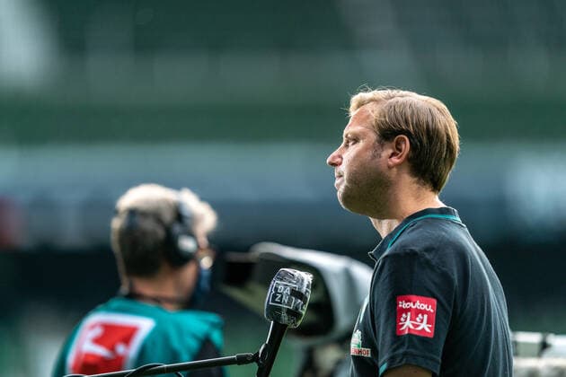 SV Werder Bremen vs 1.FC Heidenheim - Relegation 01 - 02.07.2020 Florian Kohfeldt (Trainer SV Werder Bremen) nphgm001: Fussball: 1. Bundesliga: Saison 19 20: Relegation 01; SV Werder Bremen vs 1.FC Heidenheim - 02.07.2020 Foto: gumzmedia nordphoto POOL DFL regulations prohibit any use of photographs as image sequences and or quasi-video. EDITORIAL USE ONLY National and international News-Agencies OUT. Bremen wohninvest Weserstadion Bremen DEUTSCHLAND