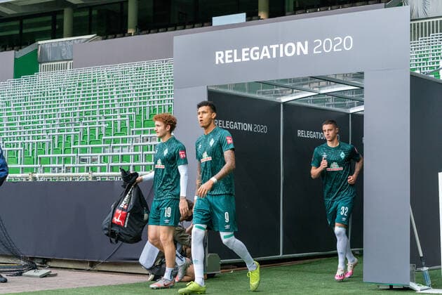 SV Werder Bremen vs 1.FC Heidenheim - Relegation 01 - 02.07.2020 Spieler kommen aus dem Spielertunnel auf das Spielfeld, Joshua Sargent (Werder Bremen 19), Davie Selke (SV Werder Bremen 09), Marco Friedl (Werder Bremen 32) nphgm001: Fussball: 1. Bundesliga: Saison 19 20: Relegation 01; SV Werder Bremen vs 1.FC Heidenheim - 02.07.2020 Foto: gumzmedia nordphoto POOL DFL regulations prohibit any use of photographs as image sequences and or quasi-video. EDITORIAL USE ONLY National and international News-Agencies OUT. Bremen wohninvest Weserstadion Bremen DEUTSCHLAND