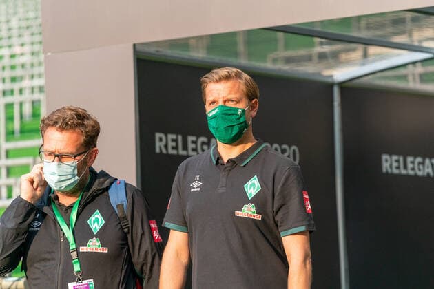 SV Werder Bremen vs 1.FC Heidenheim - Relegation 01 - 02.07.2020 Florian Kohfeldt (Trainer SV Werder Bremen), li Christoph Pieper (Leiter PR und Öffentlichkeitsarbeit SV Werder Bremen) nphgm001: Fussball: 1. Bundesliga: Saison 19 20: Relegation 01; SV Werder Bremen vs 1.FC Heidenheim - 02.07.2020 Foto: gumzmedia nordphoto POOL DFL regulations prohibit any use of photographs as image sequences and or quasi-video. EDITORIAL USE ONLY National and international News-Agencies OUT. Bremen wohninvest Weserstadion Bremen DEUTSCHLAND