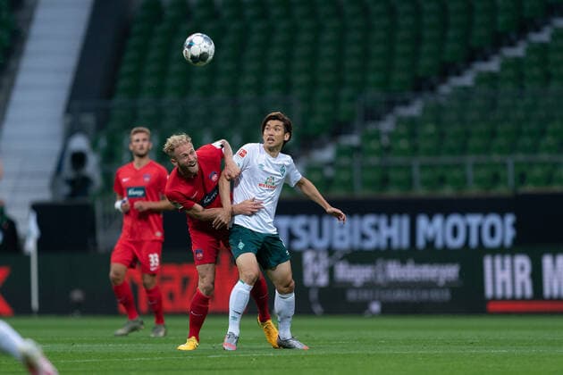 SV Werder Bremen vs 1.FC Heidenheim - Relegation 01 - 02.07.2020 ei18, Yuya Osako (Werder Bremen 08) nphgm001: Fussball: 1. Bundesliga: Saison 19 20: Relegation 01; SV Werder Bremen vs 1.FC Heidenheim - 02.07.2020 Foto: gumzmedia nordphoto POOL DFL regulations prohibit any use of photographs as image sequences and or quasi-video. EDITORIAL USE ONLY National and international News-Agencies OUT. Bremen wohninvest Weserstadion Bremen DEUTSCHLAND